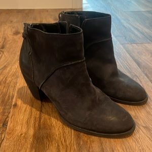 Tesori women ankle boots grey size 11